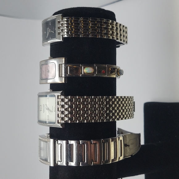 8 square face watches with new batteries. - Picture 11 of 12